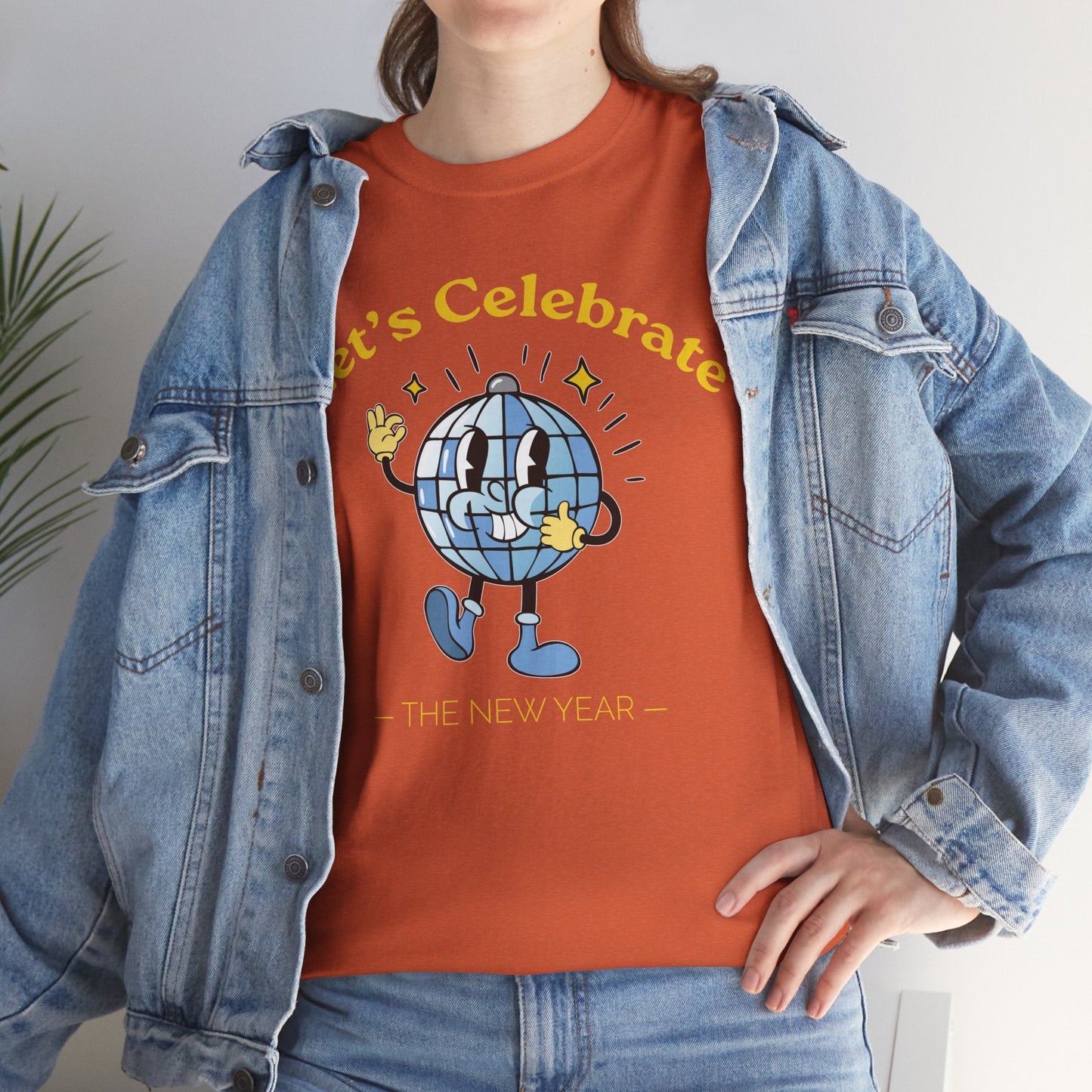 Cheers to Happy New Year Celebration T-Shirt Festivel NYE Party Tee for Men and Women