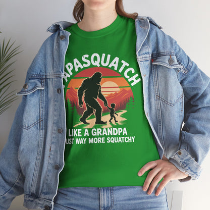 Retro Papa Squatch Like A Grandpa Funny Bigfoot Sasquatchy T-Shirt