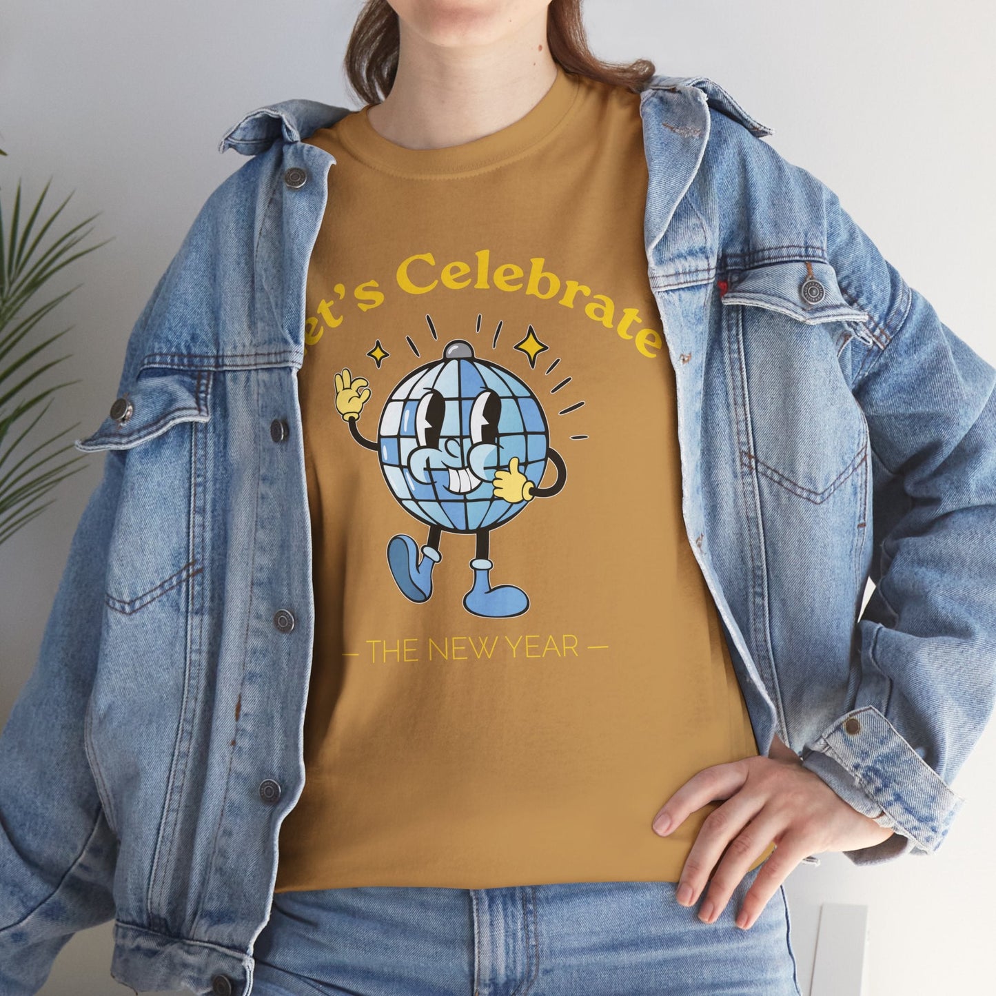 Cheers to Happy New Year Celebration T-Shirt Festivel NYE Party Tee for Men and Women