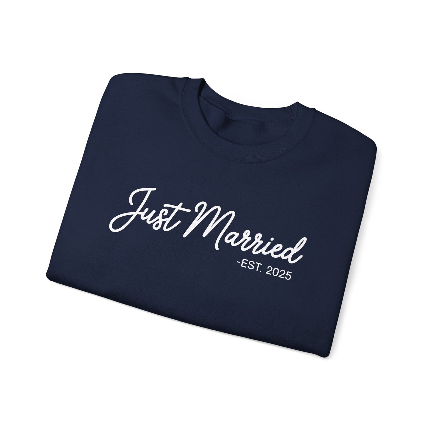 Just Married 2025 Honeymoon Wedding Couples Fiancee Sweatshirt