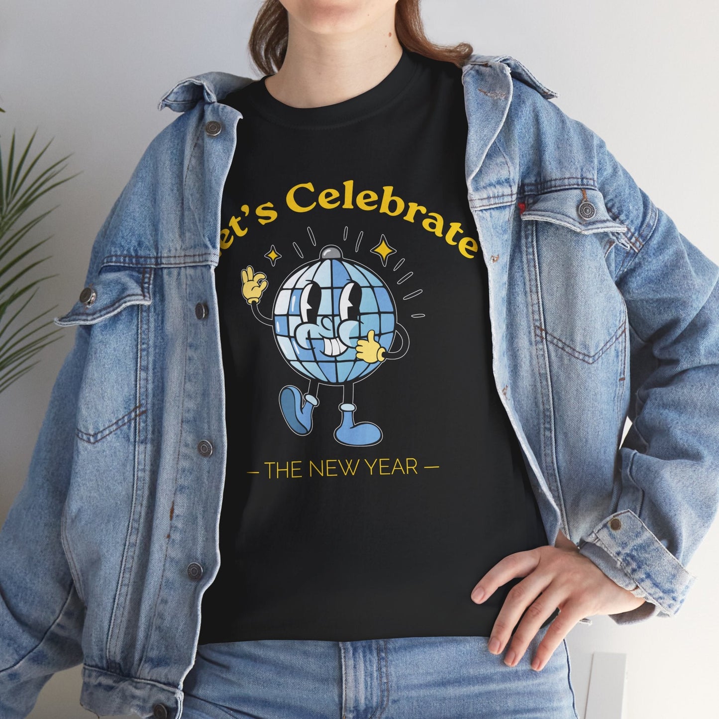 Cheers to Happy New Year Celebration T-Shirt Festivel NYE Party Tee for Men and Women