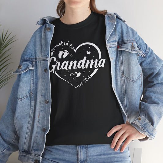 Promoted to Grandma Est 2025 Soon to be Grandma Mothers Day T-Shirt