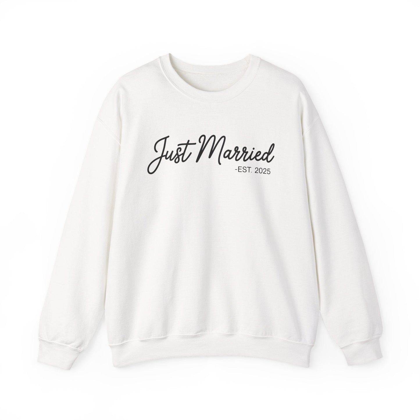 Just Married 2025 Honeymoon Wedding Couples Fiancee Sweatshirt