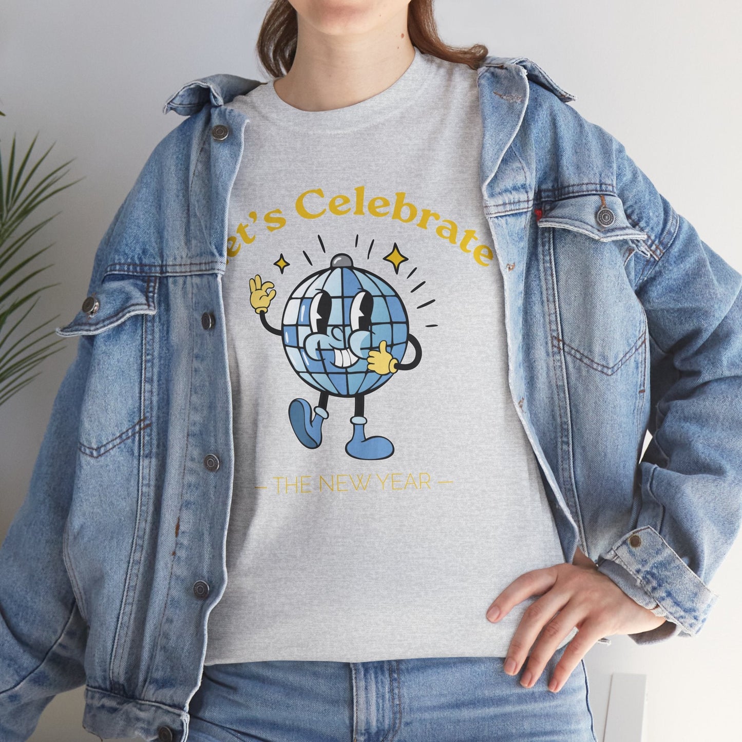 Cheers to Happy New Year Celebration T-Shirt Festivel NYE Party Tee for Men and Women