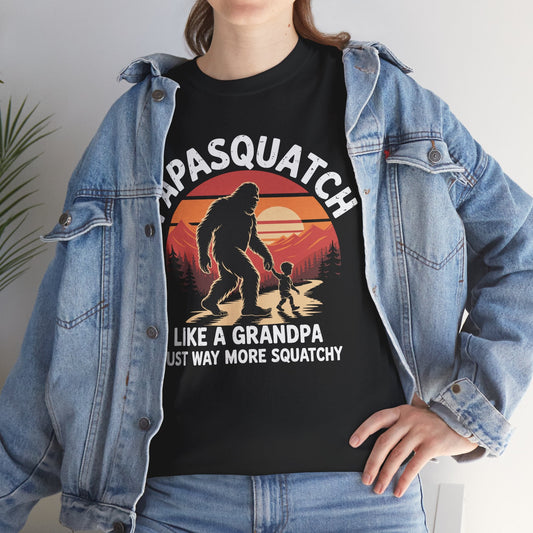 Retro Papa Squatch Like A Grandpa Funny Bigfoot Sasquatchy T-Shirt