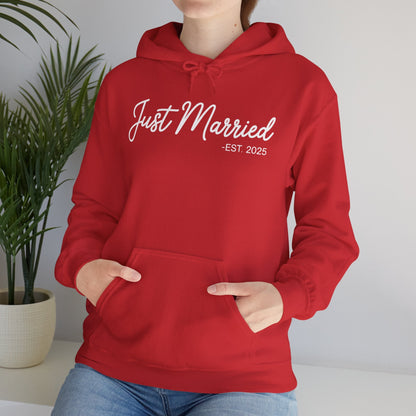 Just Married 2025 Honeymoon Wedding Couples Fiancee Hoodie