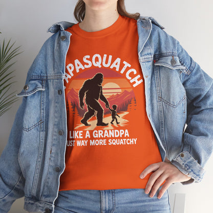 Retro Papa Squatch Like A Grandpa Funny Bigfoot Sasquatchy T-Shirt