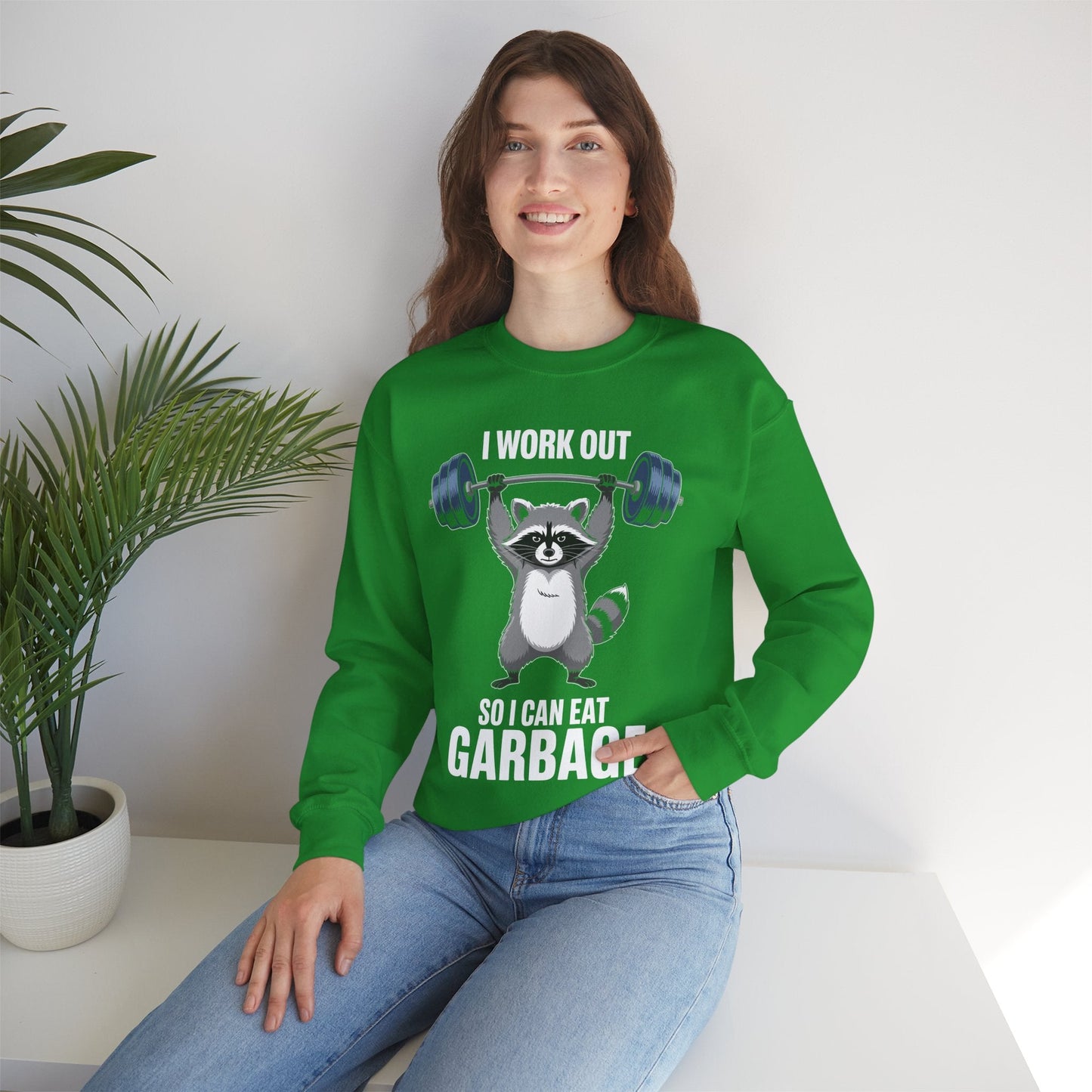 Raccoon Deadlift Bodybuilding Animal Funny Gym Fitness Sweatshirt